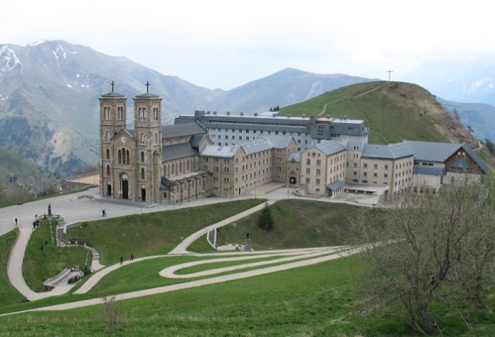 El Santuario de Notre-Dame de La Salette, en uno de los lugares de las apariciones de la virgen.