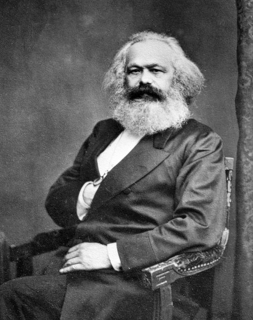 Karl Marx una de las barbas más icónicas de la historia.