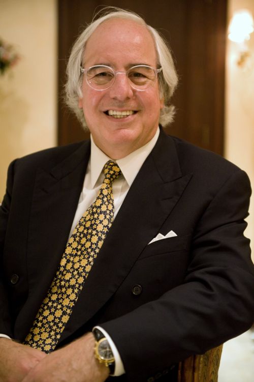 Frank Abagnale Jr. uno de los ladrones famosos de la historia.