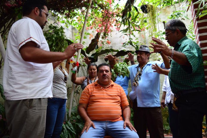 Misa negra de Catemaco, ceremonia grupal.