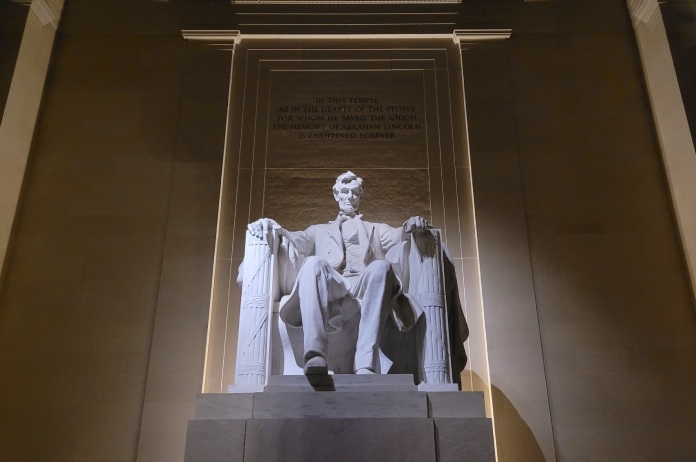 Monumento dentro del Lincoln Memorial.