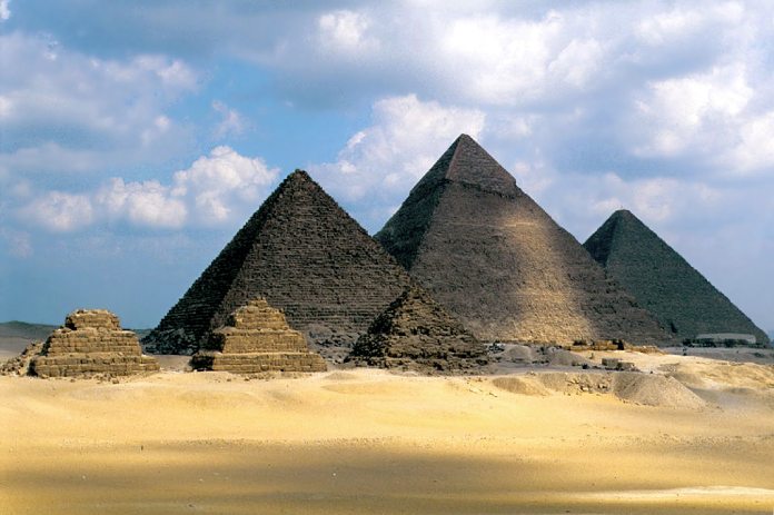 Pirámides de Guiza.