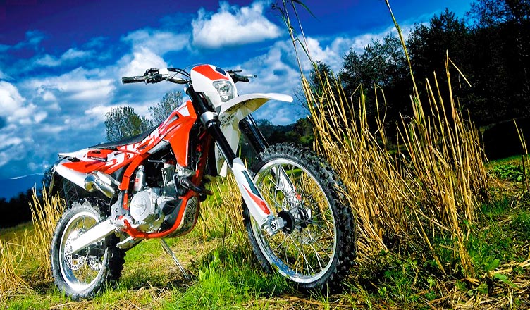 SWM lanza su nueva gama de motocicletas enduro