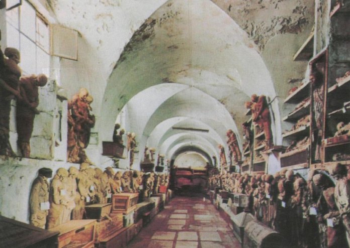 Las catacumbas de los Capuchinos.