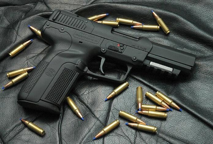 FN Five-Seven, uno de los tipos de pistolas más famosos.