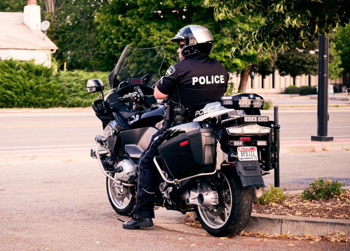 Oficial de policía.